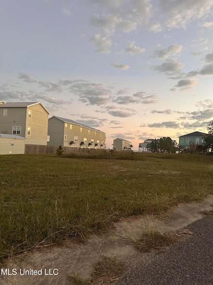 114 Sea Oaks Blvd, Long Beach, MS 39560