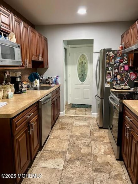 21 Pine Cluster Cir Unit J, Manalapan, NJ 07726