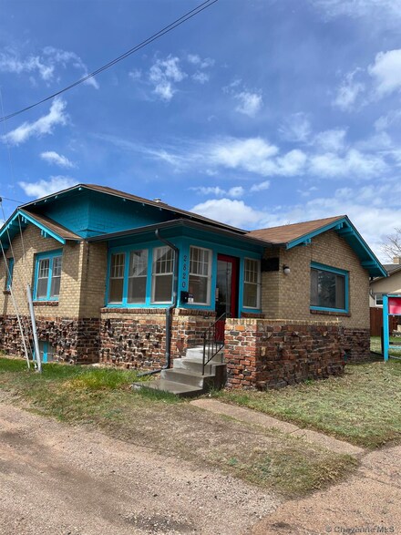 2820 Warren Ave, Cheyenne, WY 82001