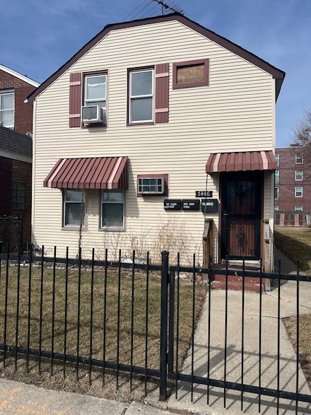 7446 64th St Unit 2R, Summit, IL 60501