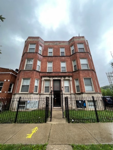 2300 S Ridgeway Ave Unit 1N, Chicago, IL 60623