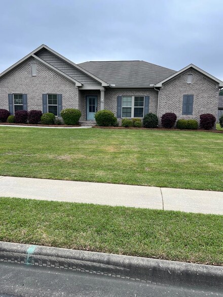 217 Folsom Rd, Dothan, AL 36301
