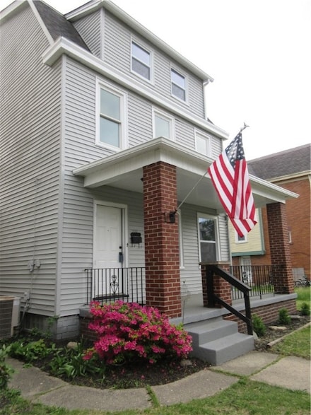 724 Maplewood Ave, Ambridge, PA 15003