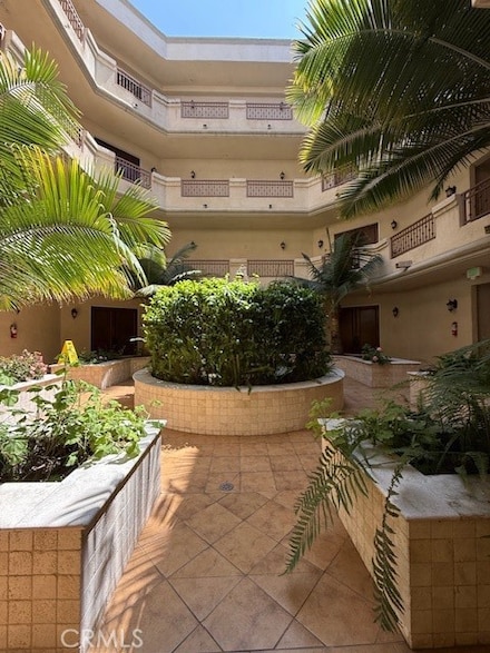 855 Wilcox Ave Unit 103, Los Angeles, CA 90038