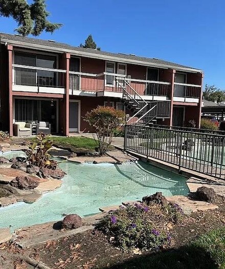 6536 Embarcadero Dr Unit 20, Stockton, CA 95219