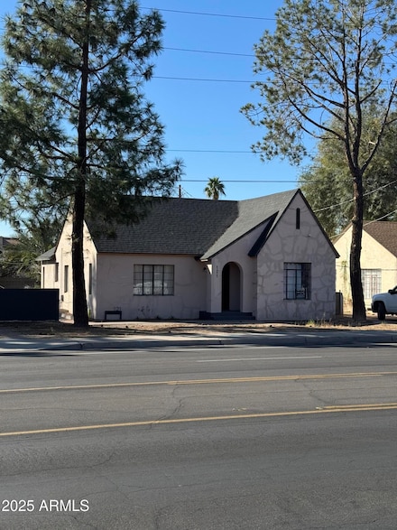121 W University Dr, Mesa, AZ 85201