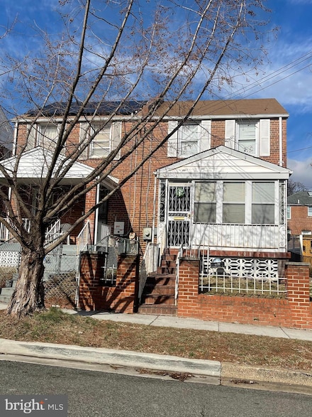 608 Emerson St NE, Washington, DC 20017