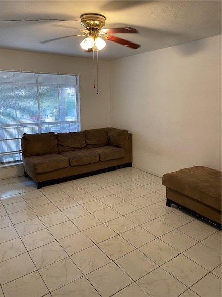5625 Antoine Dr Unit 412, Houston, TX 77091