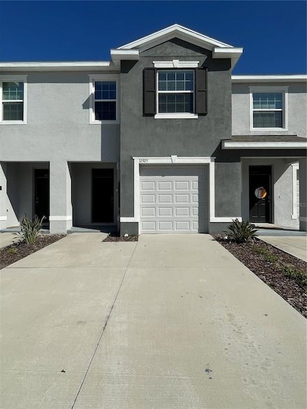 32925 Pez Landing Ln, Zephyrhills, FL 33543