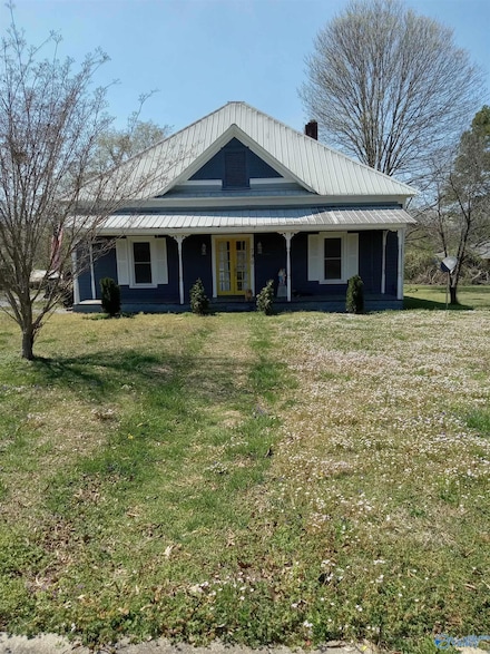 710 S Scott St, Scottsboro, AL 35768