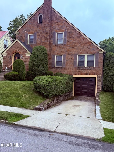 414 27th Ave, Altoona, PA 16601