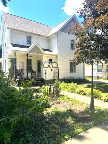 306 W Fremont St, Elmwood, IL 61529