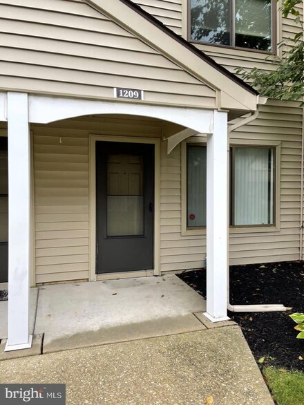 1209 Roberts Way, Voorhees, NJ 08043