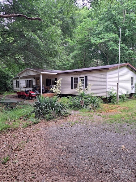 5023 Dogwood Ln, Stanley, NC 28164