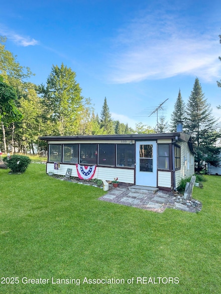 103 Norway Rd, Roscommon, MI 48653