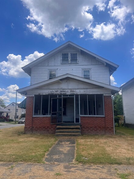 2201 Washington Ave, Huntington, WV 25704