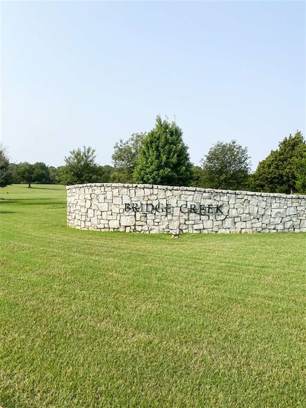 8 W Elm Ave, Enid, OK 73701