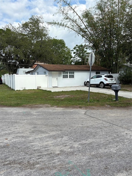 12502 Cambridge Ave, Tampa, FL 33624