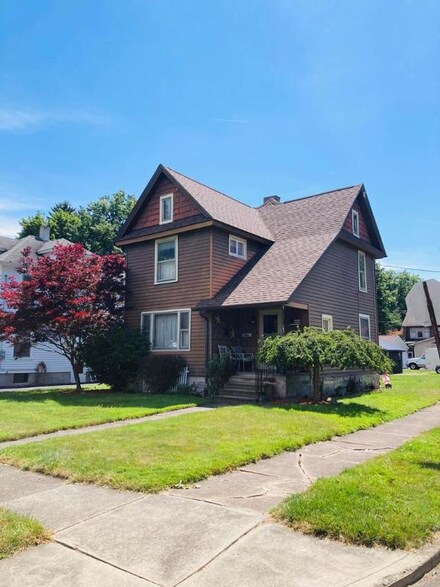 711 Grove St, Elmira, NY 14901