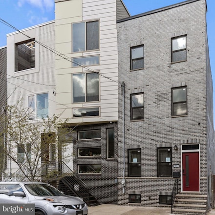 1909 E Cumberland St, Philadelphia, PA 19125