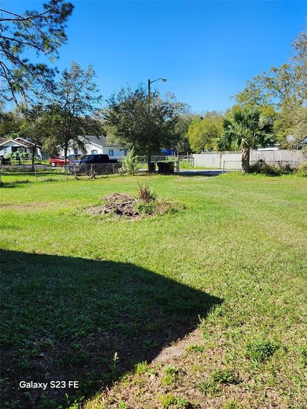 1731 Merrick Rd, Lakeland, FL 33801