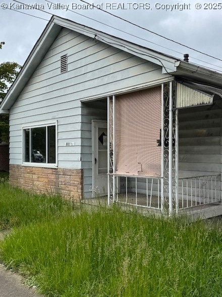311 1 2 Westmoreland Dr, Charleston, WV 25302