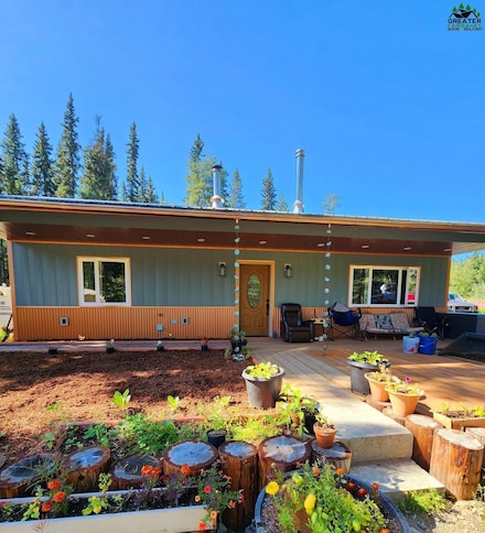 6045 Johnson Rd, Salcha, AK 99714