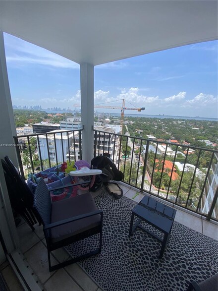 4101 Pine Tree Dr Unit 1631, Miami Beach, FL 33140