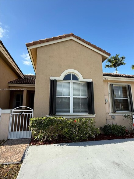 11011 SW 236th Terrace, Homestead, FL 33032