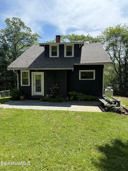 12 Beacon Hill, Great Barrington, MA 01236