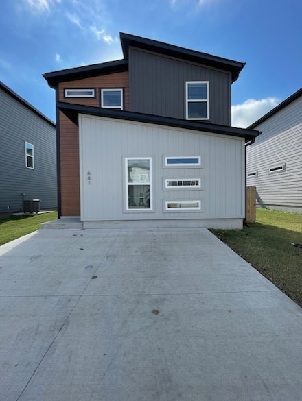 881 Massachusetts Ave, Bentonville, AR 72713