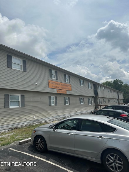 1304 Holyoke St, Kingsport, TN 37664