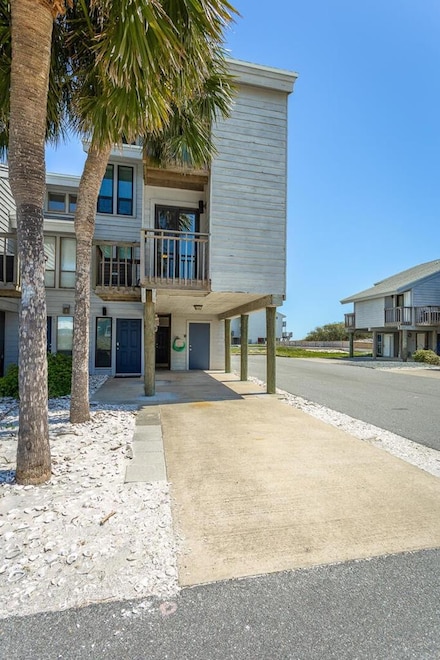 1760 E Gulf Beach Dr Unit C6, Eastpoint, FL 32328