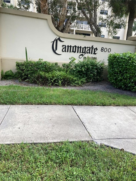 800 NE 195th St Unit 314, Miami, FL 33179