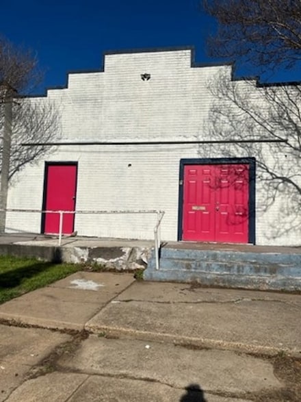 400 Graham Ave, Dallas, TX 75223