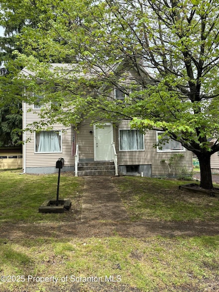 9 Front St, Clarks Summit, PA 18411