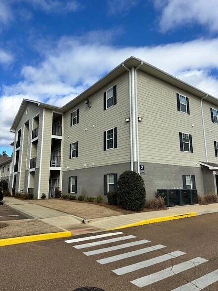 1101 Molly Barr Rd, Oxford, MS 38655