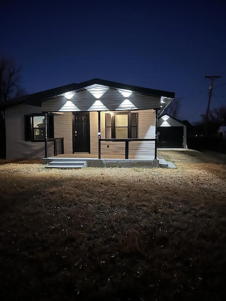 111 2nd St, Mobeetie, TX 79061