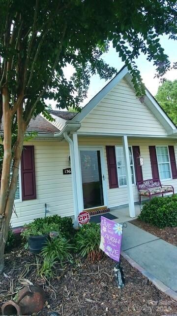 13652 Meade Glen Ct, Charlotte, NC 28273