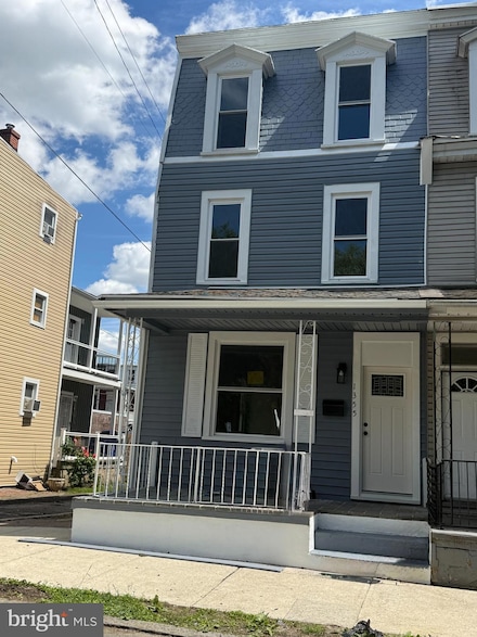 1355 Liberty St, Harrisburg, PA 17103