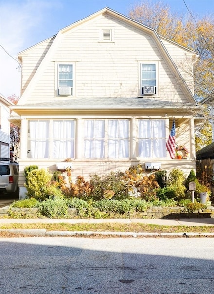 28 Sylvan Ave, Cranston, RI 02905