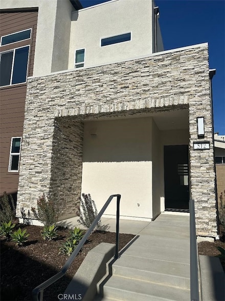 512 Nielson, Irvine, CA 92618