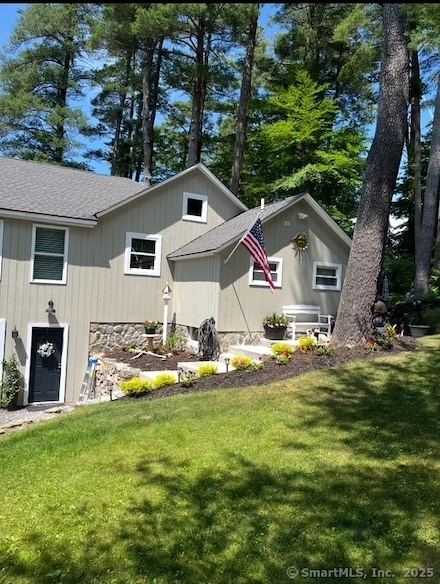 880 W Wakefield Blvd, Winsted, CT 06098