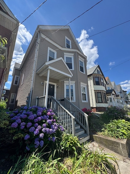 71 Harbor View St Unit 2, Dorchester, MA 02125