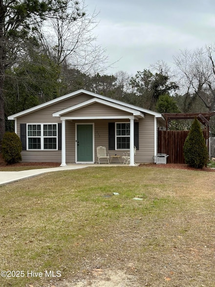 753 W Illinois Ave, Southern Pines, NC 28387