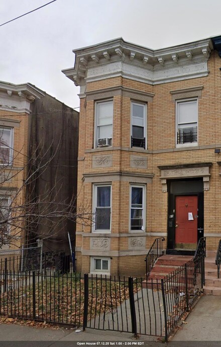 25 Bergen Ave, Jersey City, NJ 07305
