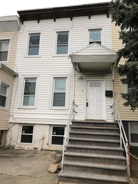 65 Palisade Ave, Yonkers, NY 10701