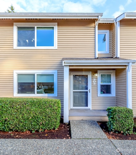 23906 12th Place S Unit 303, Des Moines, WA 98198