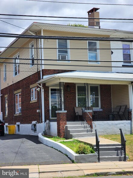 372 Pennington Ave, Trenton, NJ 08618