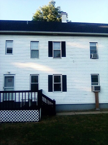 1419 Jackson St, North Chicago, IL 60064